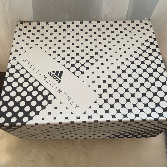 ADIDAS by STELLA McCartney shoes! Size 7 1/2. - Picture 2 of 10